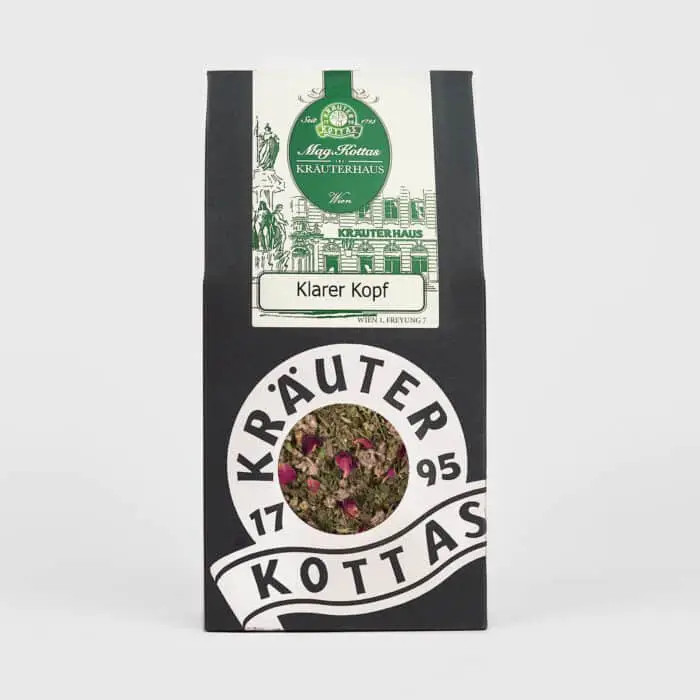 Eine Packung KOTTAS Klarer Kopf Tee. Der Tee ist lose und frisch abgepackt mit naturreinen Apothekenkräutern. Schafft geistige Frische.