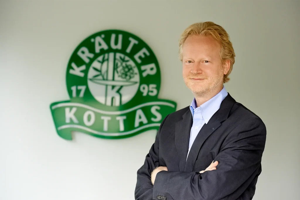 Dr. Alexander Kottas-Heldenberg